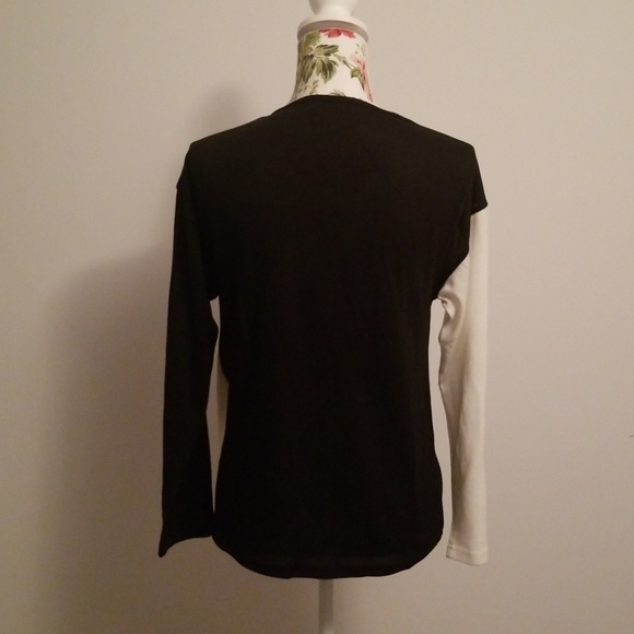 BOGO Last 1️⃣🖤Color Block Twisted Top🖤 - Picture 8 of 8